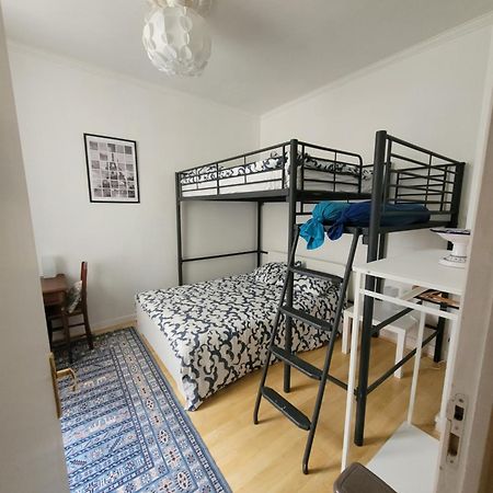 Cozy And Nice Homestay Room - Chambre D'Hote Париж Екстериор снимка