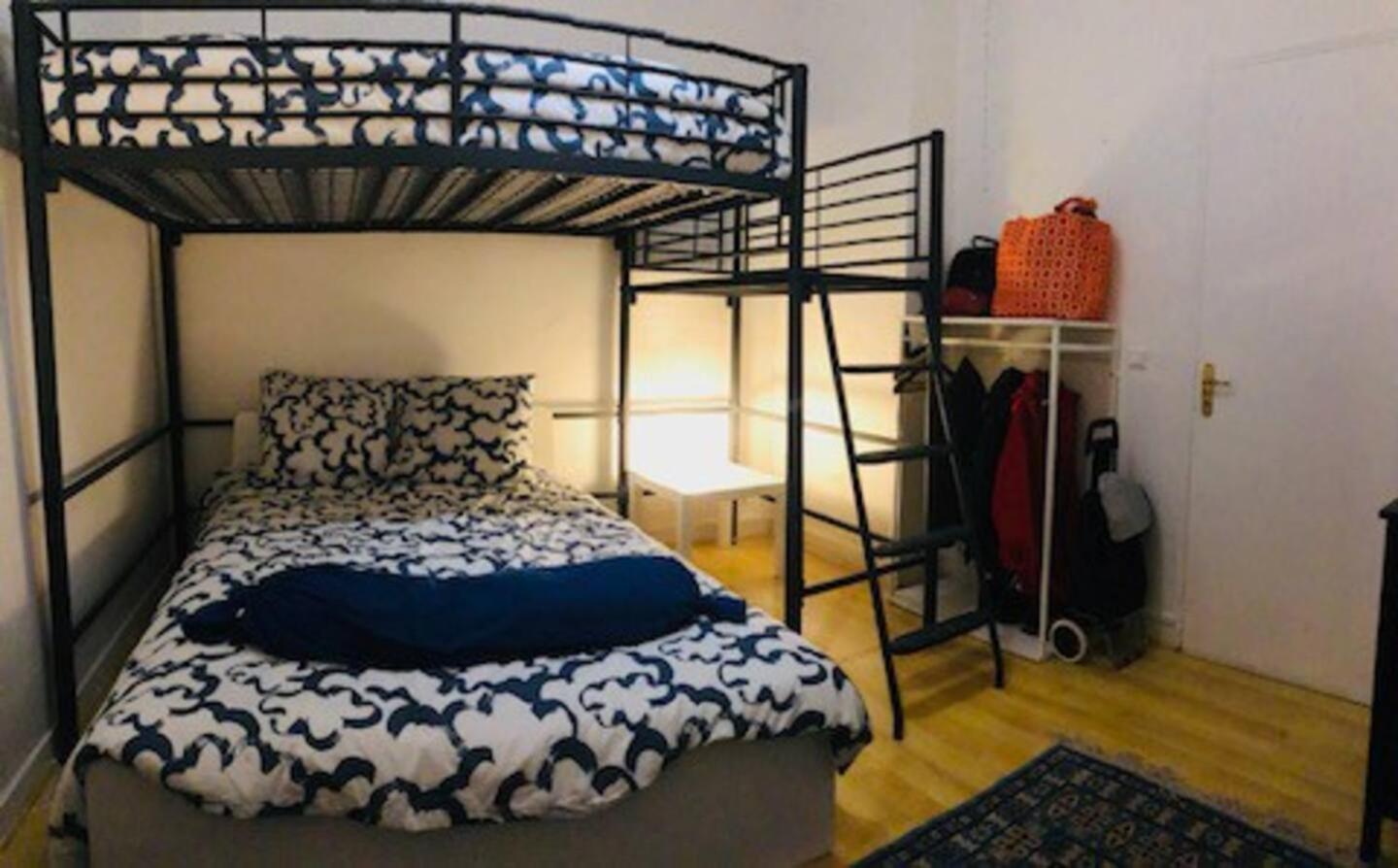Cozy And Nice Homestay Room - Chambre D'Hote Париж Екстериор снимка