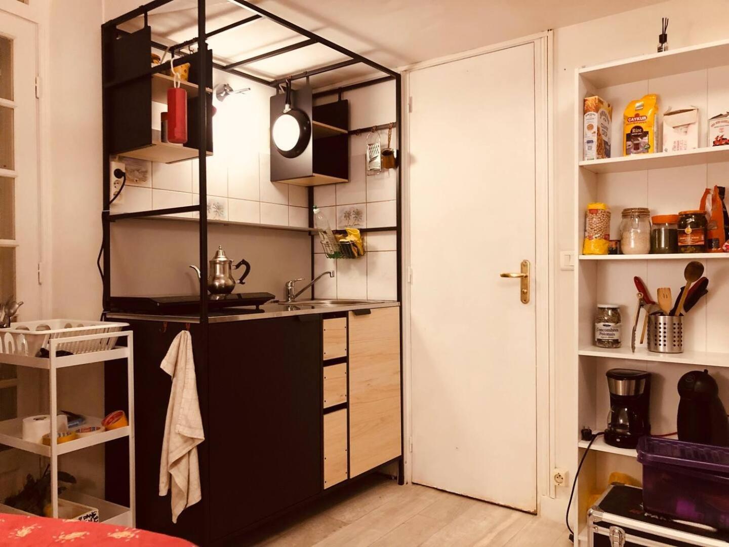 Cozy And Nice Homestay Room - Chambre D'Hote Париж Екстериор снимка