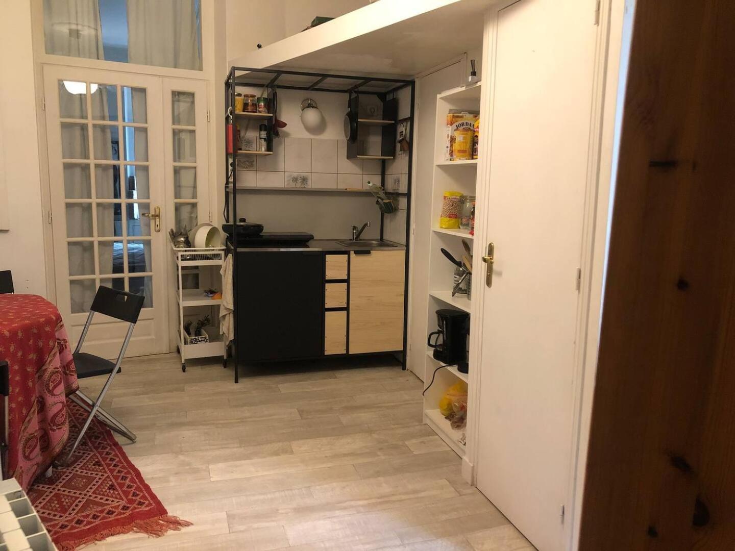 Cozy And Nice Homestay Room - Chambre D'Hote Париж Екстериор снимка